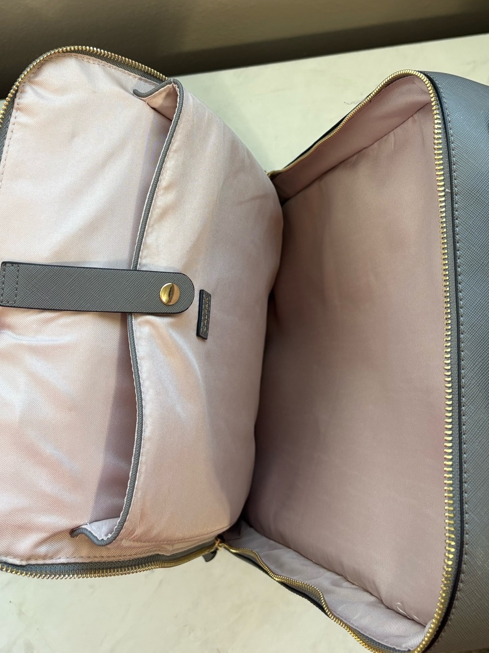 CalPak Gray Kaya Laptop Backpack Travel Neutral Minimalist Gold Zip - Picture 5 of 6